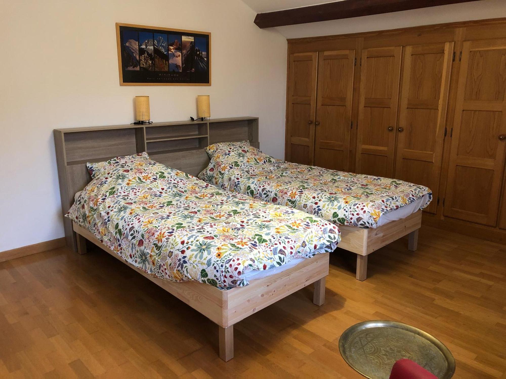 La Parenthese Des Collines Bed and Breakfast Saint-Donat-sur-lʼHerbasse Exteriör bild