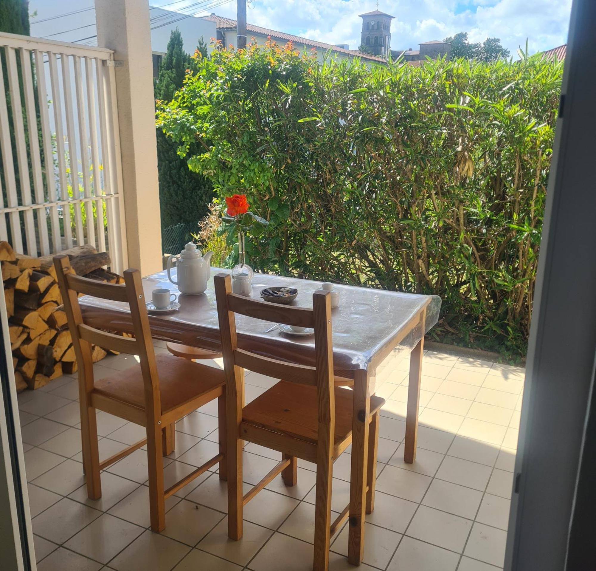 La Parenthese Des Collines Bed and Breakfast Saint-Donat-sur-lʼHerbasse Exteriör bild